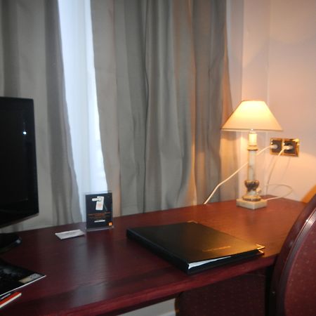 Metropol Hotel Calais Eksteriør bilde